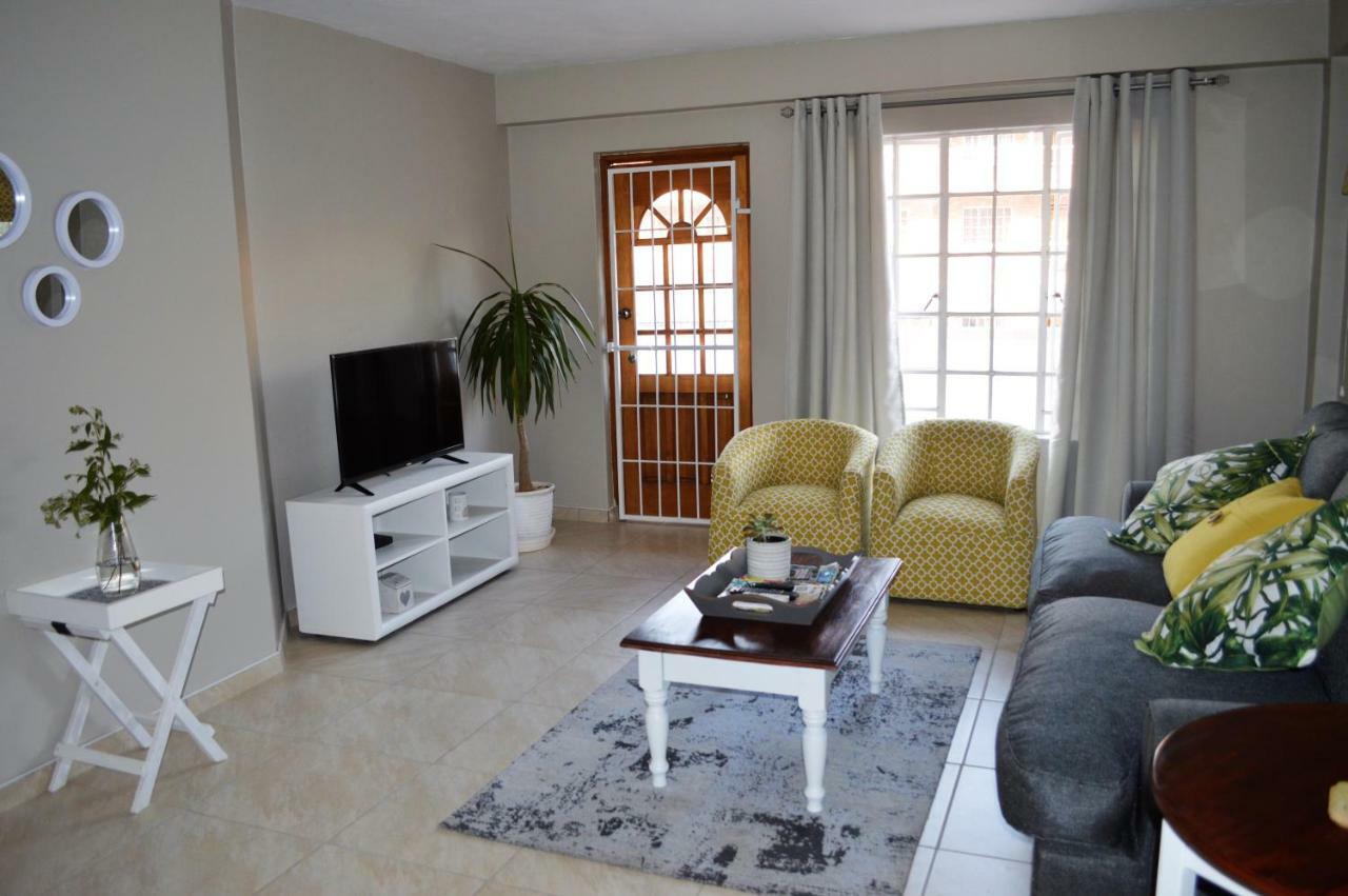 Appartamento Town View Pietermaritzburg Esterno foto