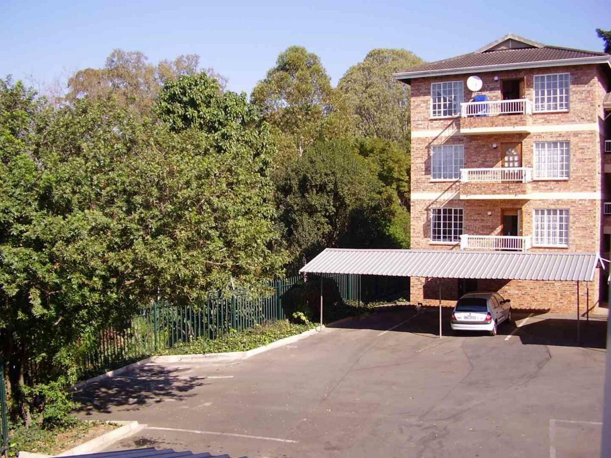 Appartamento Town View Pietermaritzburg Esterno foto